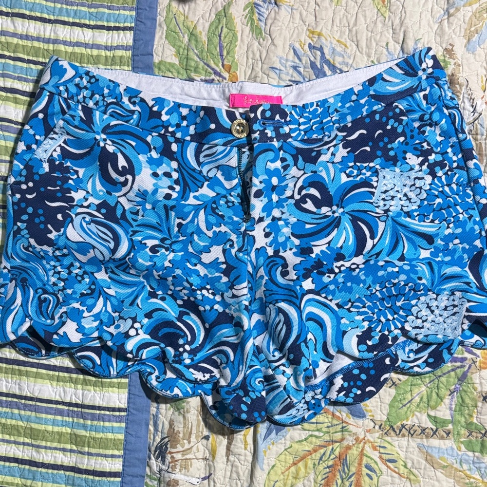 Lilly Pulitzer Blue Scalloped Women's Shorts
